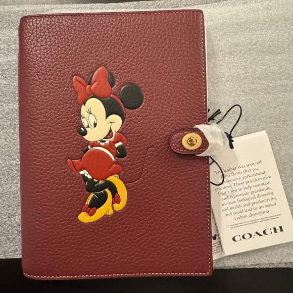 Disney X Coach Notebook In Regenerative Leather With Minnie Mouse - Picture 4 of 13